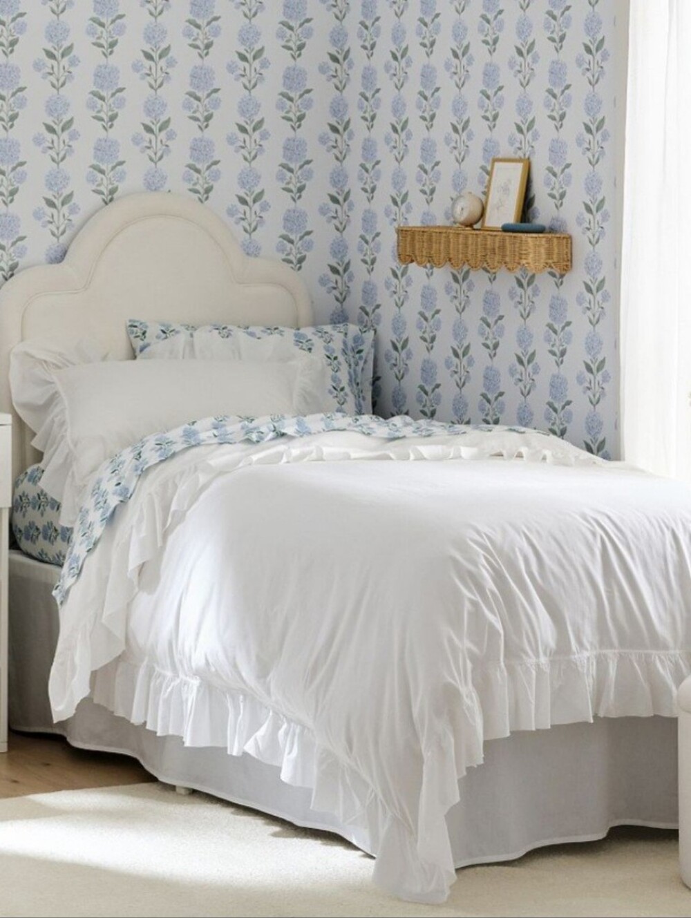Pottery Barn Teen, Washed Cotton Ruffle Organic Duvet Cover, White, Twin/Twin XL